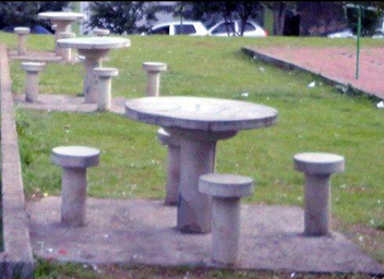 Mesa de concreto para praça: por que é a escolha ideal para áreas públicas